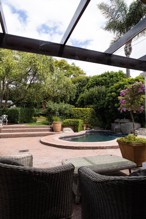 Cape Village Lodge Durbanville Eksteriør billede